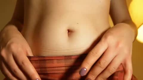 Snapshot of anny_dee chatting on October 2025 04:07:01 AM Anny online show from October 2025 04:07:01 AM