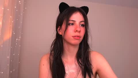 Snapshot of anny_leinhart chatting on January 2025 05:58:01 AM Ana online show from January 2025 05:58:01 AM