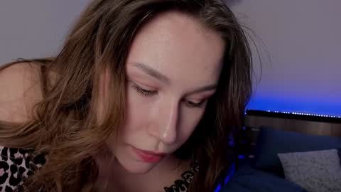 Anna online show from January 2025 05:00:02 AM