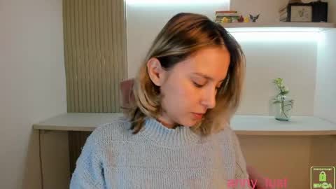 Snapshot of anny_lust chatting on April 2026 01:01:02 PM Issabela online show from April 2026 01:01:02 PM