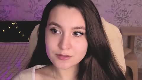 Snapshot of anny_shine chatting on June 2026 04:28:01 AM Annie online show from June 2026 04:28:01 AM