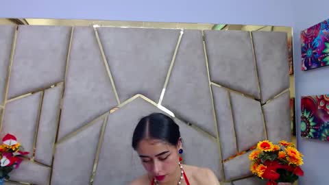 Anny online show from February 2025 07:49:01 PM