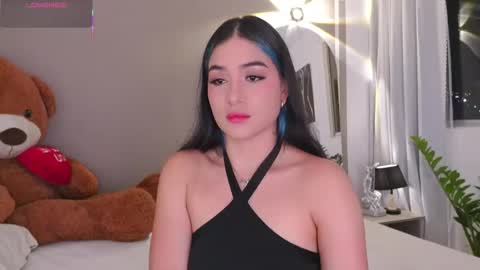 Snapshot of annyhizzle chatting on November 2025 01:17:02 AM online show from November 2025 01:17:02 AM