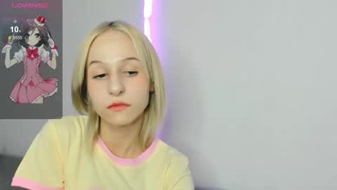 annymeow online show from November 2025 06:12:01 PM