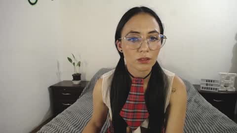 Snapshot of annyroberts_89 chatting on January 2025 11:40:02 PM Anny online show from January 2025 11:40:02 PM
