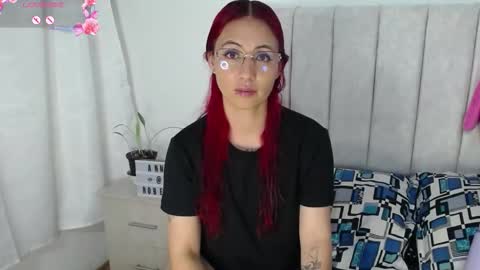 Snapshot of annyroberts_89 chatting on October 2025 09:02:01 PM Anny online show from October 2025 09:02:01 PM
