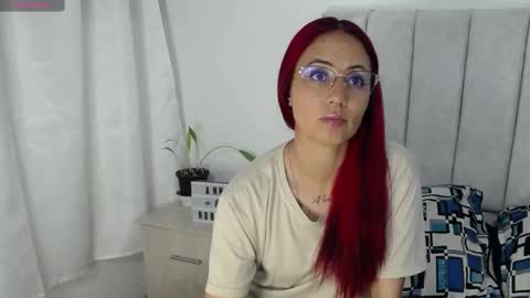 Snapshot of annyroberts_89 chatting on October 2025 03:36:02 AM Anny online show from October 2025 03:36:02 AM