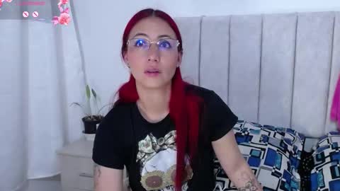Snapshot of annyroberts_89 chatting on October 2025 11:31:01 AM Anny online show from October 2025 11:31:01 AM