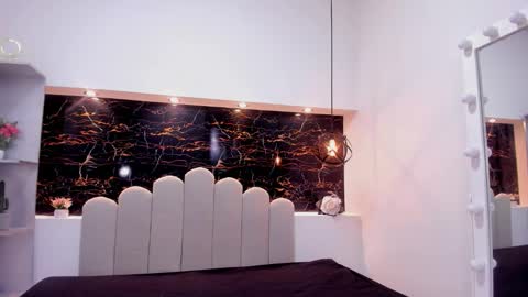 Snapshot of annyrosee chatting on February 2026 01:39:02 AM Anny online show from February 2026 01:39:02 AM