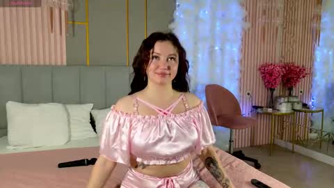 AnnySue online show from December 2025 05:16:01 AM