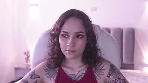 AnnyT online show from February 2026 09:00:02 PM