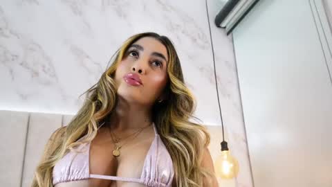 Snapshot of annyy_rosse chatting on April 2026 05:41:01 AM ANNYY online show from April 2026 05:41:01 AM