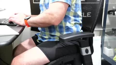 Snapshot of anonycock7 chatting on April 2026 12:12:01 PM D online show from April 2026 12:12:01 PM