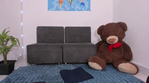 Snapshot of another_teo chatting on December 2025 09:37:01 AM Jordan Mateo online show from December 2025 09:37:01 AM