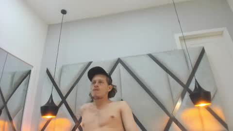 Snapshot of anthonny_vegas chatting on March 2026 04:07:02 AM Anthonny Vegas online show from March 2026 04:07:02 AM