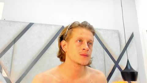 Snapshot of anthonny_vegas chatting on April 2026 03:04:02 AM Anthonny Vegas online show from April 2026 03:04:02 AM