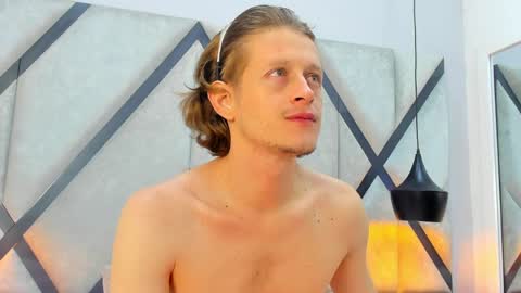 Snapshot of anthonny_vegas chatting on April 2026 03:26:01 AM Anthonny Vegas online show from April 2026 03:26:01 AM