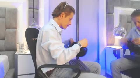 Snapshot of anthonystone_ chatting on May 2026 07:00:01 PM Anthonny online show from May 2026 07:00:01 PM