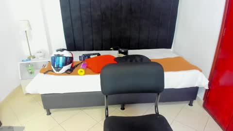       online show from January 2025 12:50:01 AM