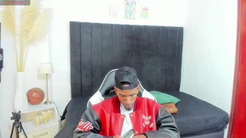       online show from December 2025 11:20:01 PM