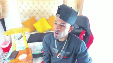 Snapshot of anthoy_wayans chatting on March 2026 12:32:02 AM online show from March 2026 12:32:02 AM
