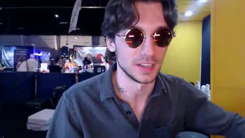 Snapshot of anthsplace chatting on October 2025 10:43:02 PM Anthony online show from October 2025 10:43:02 PM