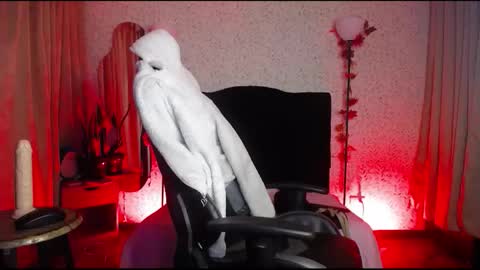 antia_x online show from December 2025 10:07:02 PM