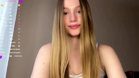 Viktoria online show from April 2026 03:19:02 PM