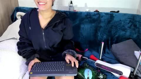 Anto online show from February 2025 11:04:01 AM