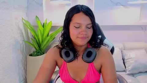 Antonela online show from September 2025 05:27:02 PM