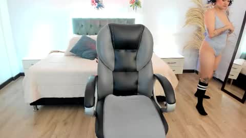 Anto online show from November 2025 12:06:01 PM