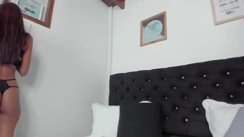 Antonela online show from December 2024 10:53:02 PM