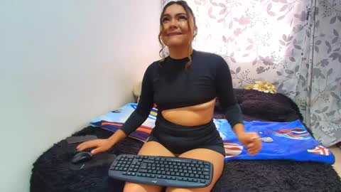 ANTONELLA WILLIAM  INDEPENDIENTE online show from January 2025 03:00:02 PM