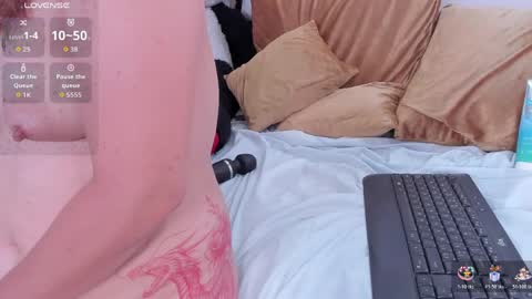 Snapshot of antonella_moon7 chatting on May 2026 04:33:01 PM Antonella Moon 7 online show from May 2026 04:33:01 PM
