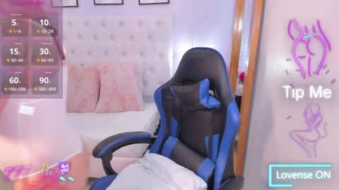 Antonella Moon 7 online show from August 2026 05:48:01 PM