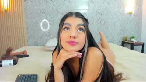 Snapshot of antonella_west chatting on June 2026 12:32:02 AM Anto online show from June 2026 12:32:02 AM
