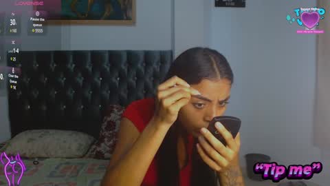 Snapshot of antonellaandnoah chatting on December 2024 10:23:01 PM AntonellaAndNoah online show from December 2024 10:23:01 PM