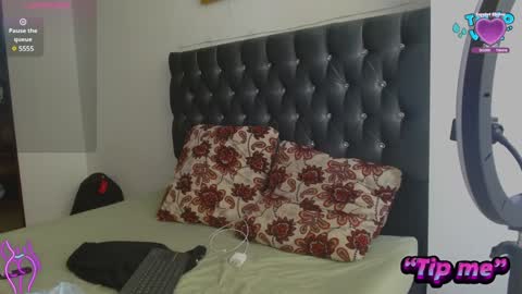 Snapshot of antonellaandnoah chatting on December 2024 05:23:02 PM AntonellaAndNoah online show from December 2024 05:23:02 PM