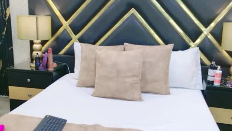 AntonellaEscudero online show from April 2026 08:14:02 PM