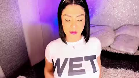 Antonella Ferrer online show from May 2026 03:00:02 AM