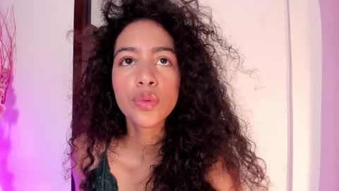 Snapshot of antonellahall_ chatting on March 2026 07:19:01 PM AntonellaHall online show from March 2026 07:19:01 PM