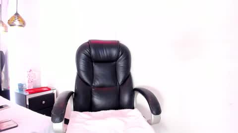 ANTONELLE  online show from February 2026 11:09:02 PM