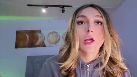 Snapshot of antonellastar24_ chatting on June 2026 08:28:01 PM Antonella online show from June 2026 08:28:01 PM