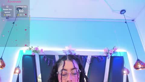 A N T O N E L L E  online show from February 2026 10:48:01 AM