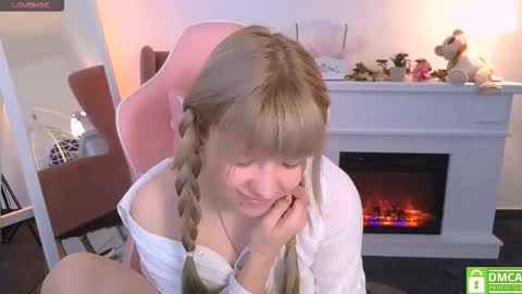 Snapshot of antonia_ferrero chatting on October 2025 08:12:01 AM antonia_ferrero online show from October 2025 08:12:01 AM