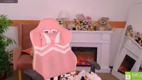 Snapshot of antonia_ferrero chatting on November 2025 06:55:01 AM antonia_ferrero online show from November 2025 06:55:01 AM