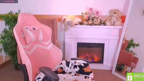 Snapshot of antonia_ferrero chatting on December 2025 08:45:01 AM antonia_ferrero online show from December 2025 08:45:01 AM