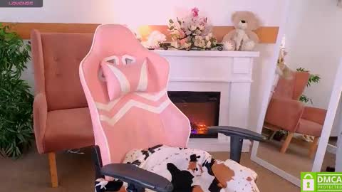 Snapshot of antonia_ferrero chatting on December 2025 07:34:01 AM antonia_ferrero online show from December 2025 07:34:01 AM