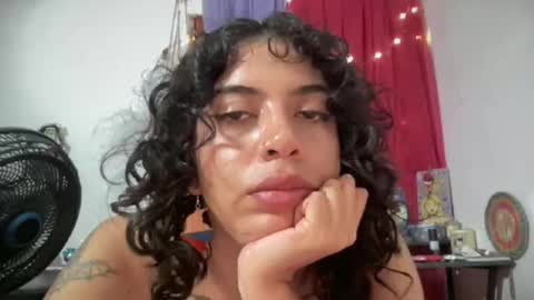 Snapshot of antoniabloom chatting on December 2025 05:15:02 AM Antonia online show from December 2025 05:15:02 AM