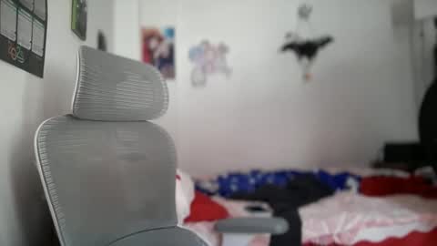 Snapshot of antoniabloom chatting on December 2025 05:22:02 PM Antonia online show from December 2025 05:22:02 PM